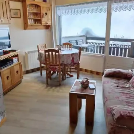 Apartamento Slopeside Nests With Mont Blanc Views *